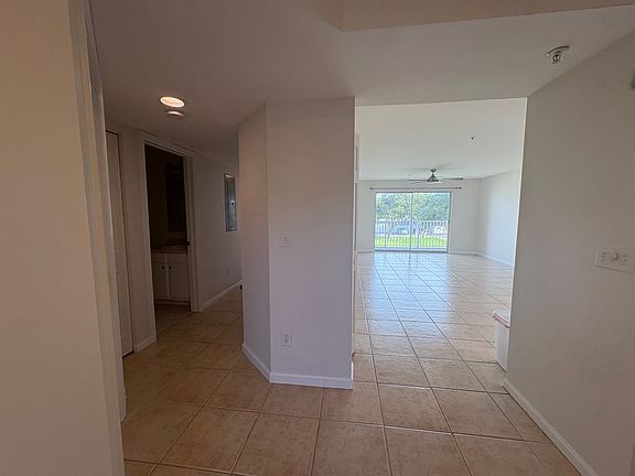 4th image of 212L 16th St #I