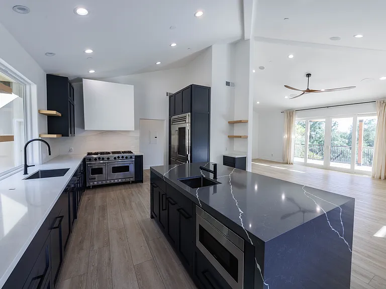 6029 Fairview Pl — Photo 18