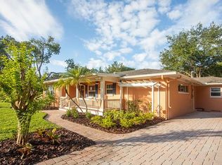 668 Vine Ave, Dunedin, FL 34698