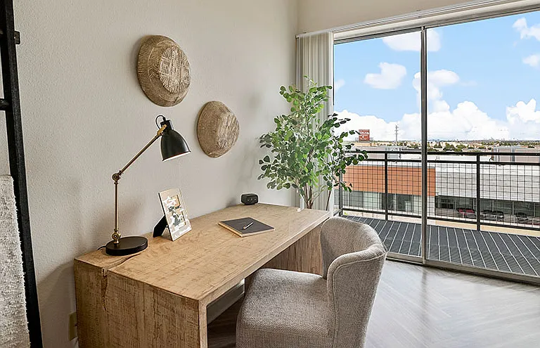 The Residences at Pearland Town Center Apartments — Photo 41