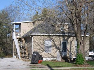 604 S Forest Ave, Carbondale, IL 62901