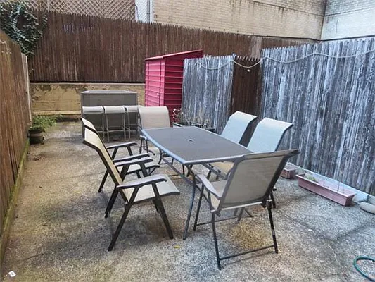 Rented by Akam Sales and Brokerage | media 3