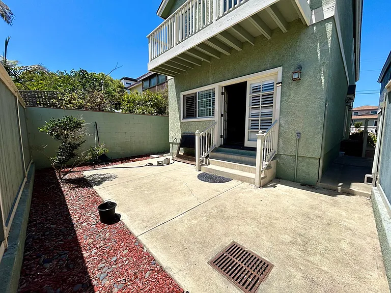 1744 Morgan Ln — Photo 6