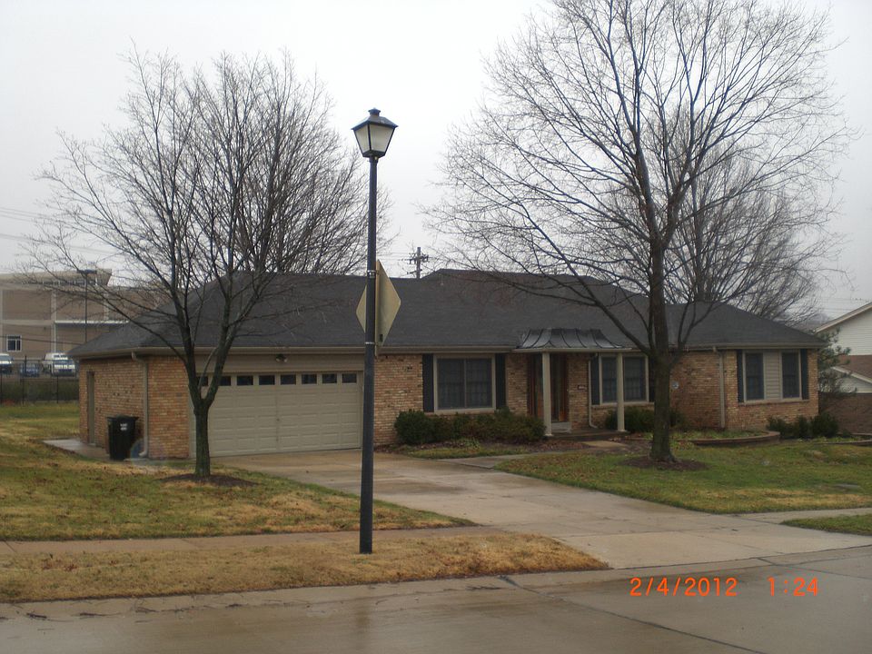 1st image of 1322 Willow Brook Dr