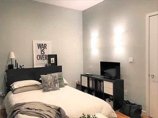 Rented by Big Apple NYC | media 42