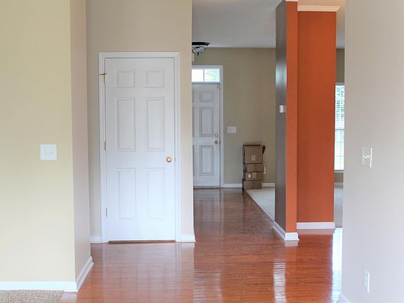 2nd image of 3824 Parkway Vista Dr