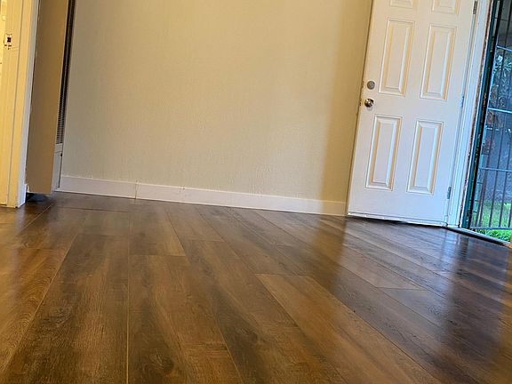 3rd image of 420 Cleveland Ave #12