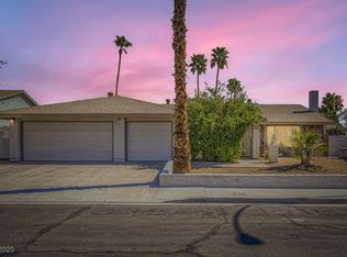 3276 Mountain Spring Rd, Las Vegas, NV 89146