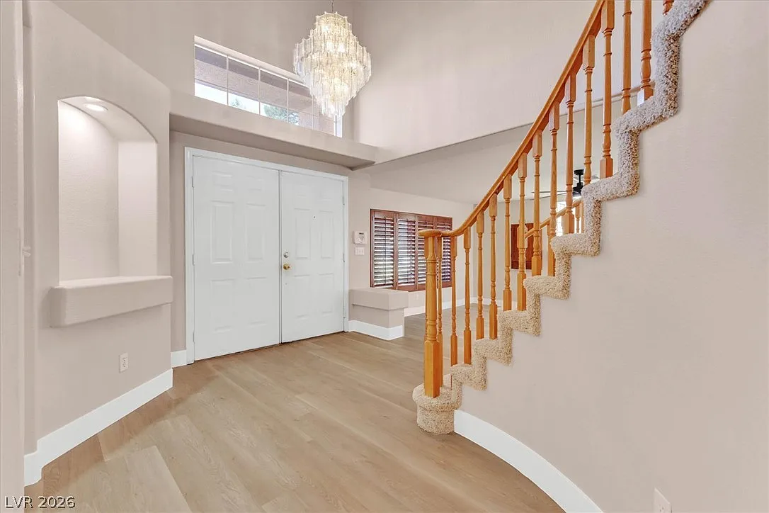 5 bed, 3.0 bath, 3466 sqft, $3,699 — Photo 2