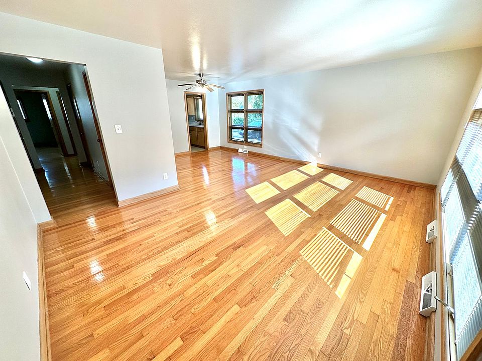 1st image of 4802-4812 W Wells St #4812-3