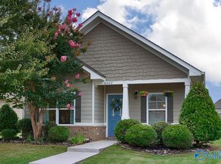 6002 Stonewater Ct NW, Huntsville, AL 35806