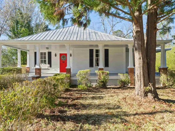 500 Hart Ave, Union Point, GA 30669