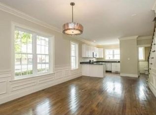 5 Mendell Way, Jamaica Plain, MA 02130