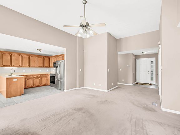 4th image of 3736 Kendra Ct N