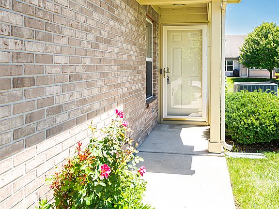3rd image of 6471 E Edna Mills Dr