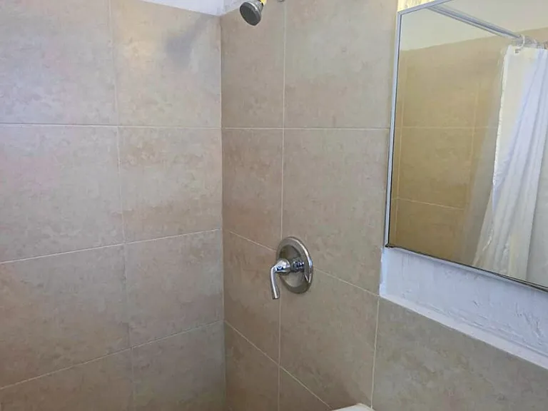 421 Sunset Dr #3 — Photo 5