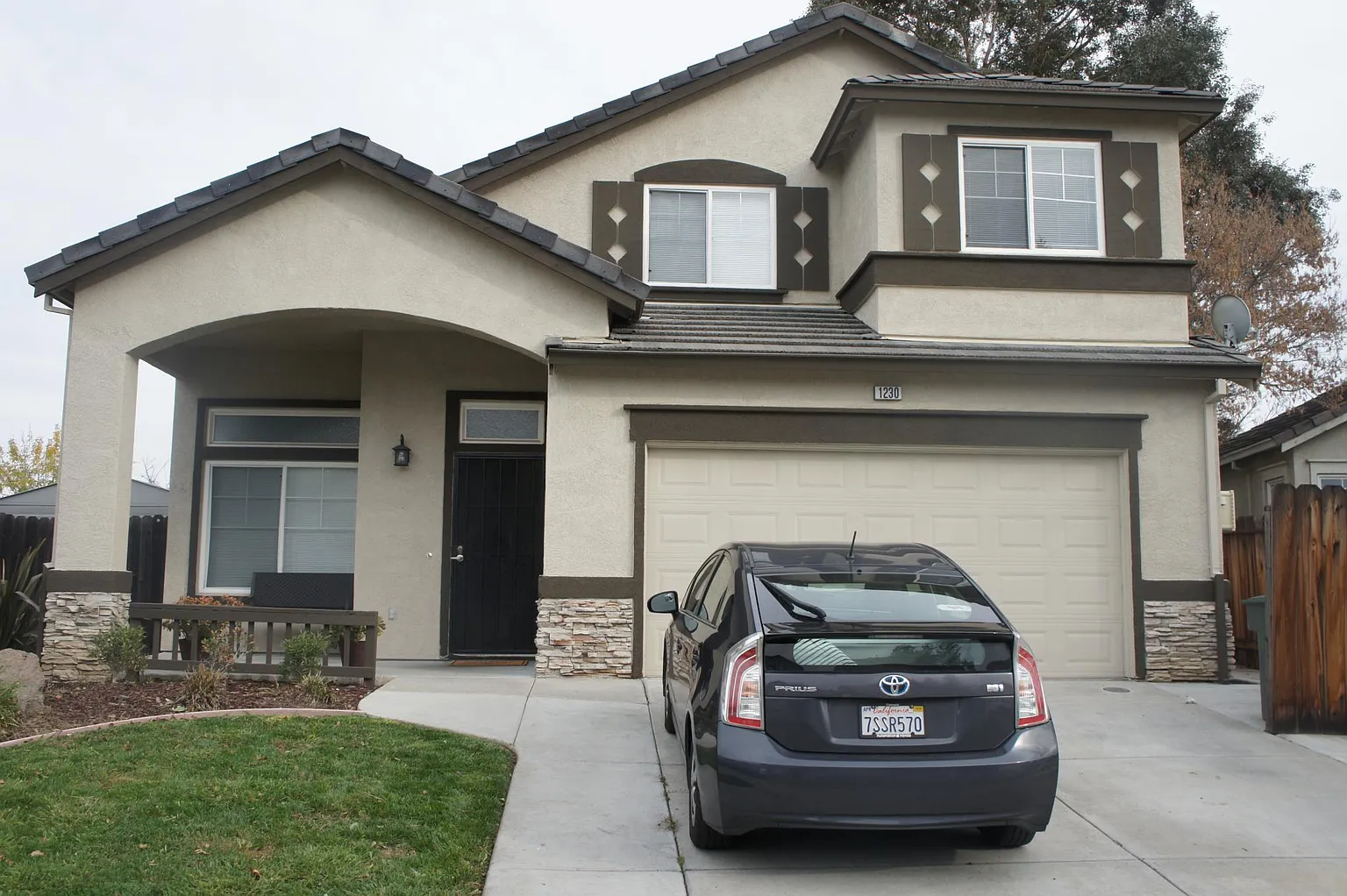 1230 Fruitwood Way photo 1