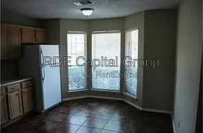 325 Angelina Dr — Photo 3