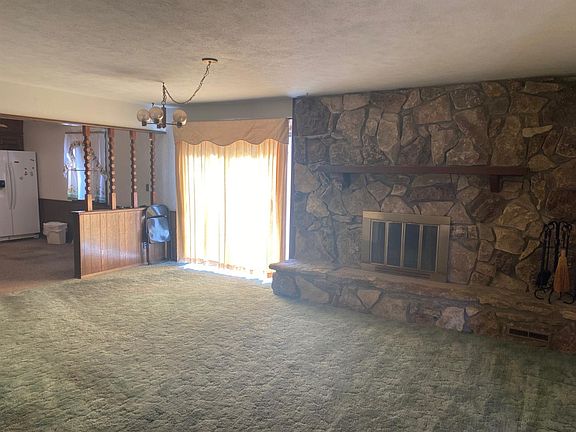 2nd image of 1601 N Cain Ave