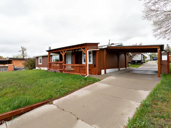 715 W 8th St, Gillette, WY 82716