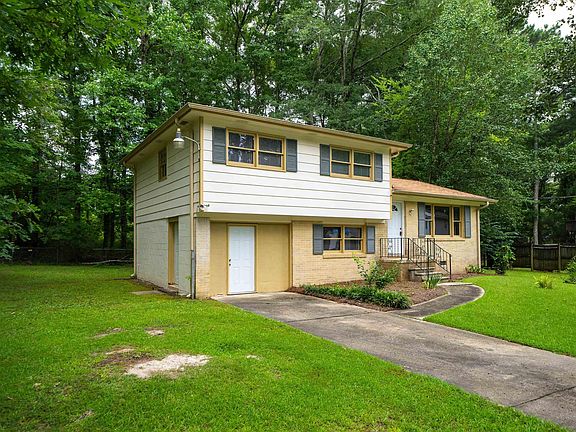 3rd image of 552 Argonne Dr