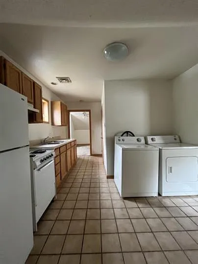 609 W White St - Apt 1 — Photo 2