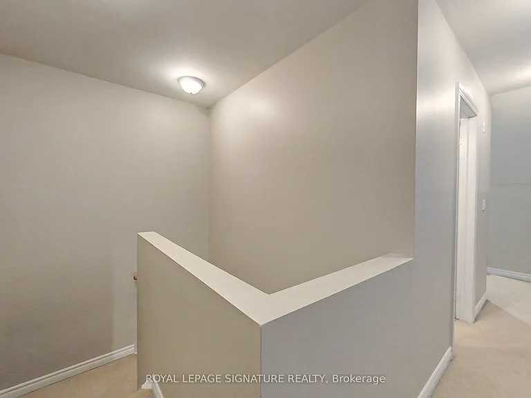 7 Anchorage Cres #304 — Photo 19