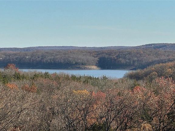2nd image of 942 SE 1125 Private Rd