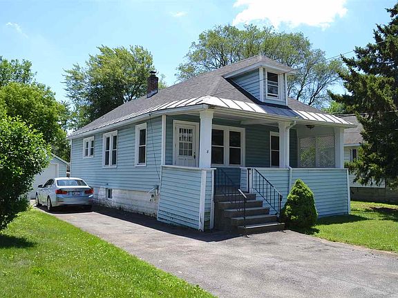 3rd image of 8 Lincoln Ave