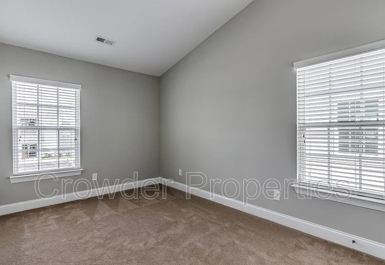 362 Halton Crossing Dr SW — Photo 12