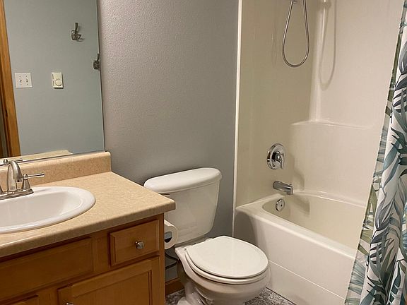 Main bathroom