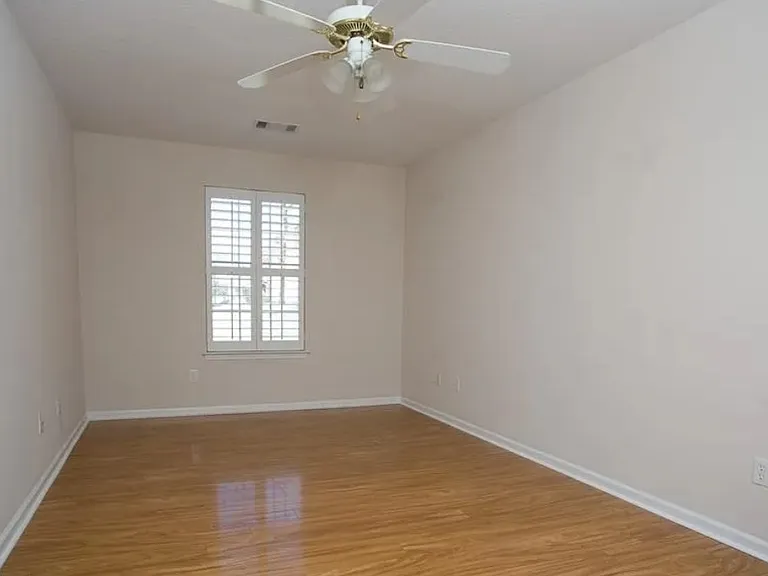 13011 Misty Glen Dr — Photo 25