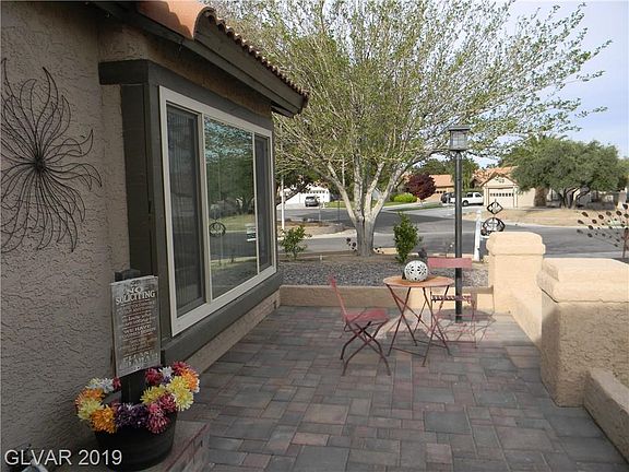 4th image of 3304 Palmdesert Way