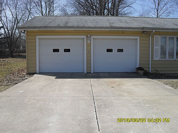 Attached 2 car Garage