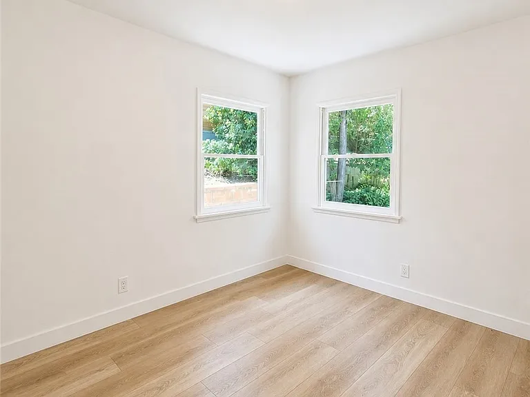 5009 Catalon Ave — Photo 12