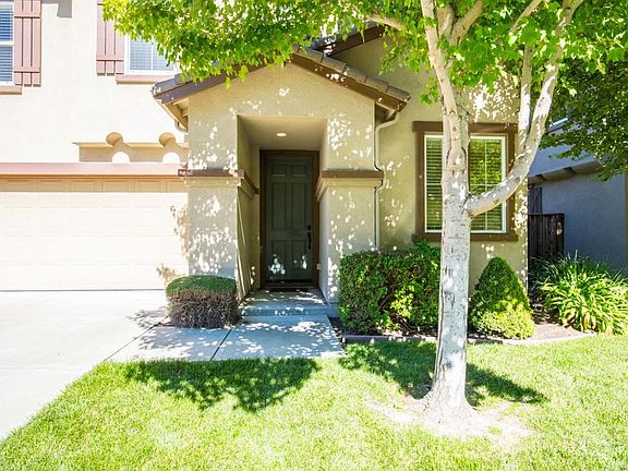 4th image of 10952 Wild Berry Ln