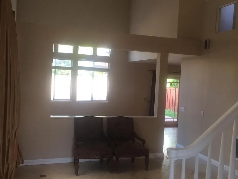 540 E Calora St — Photo 8
