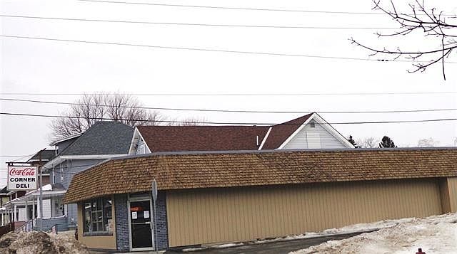 1st image of 826 Morris St