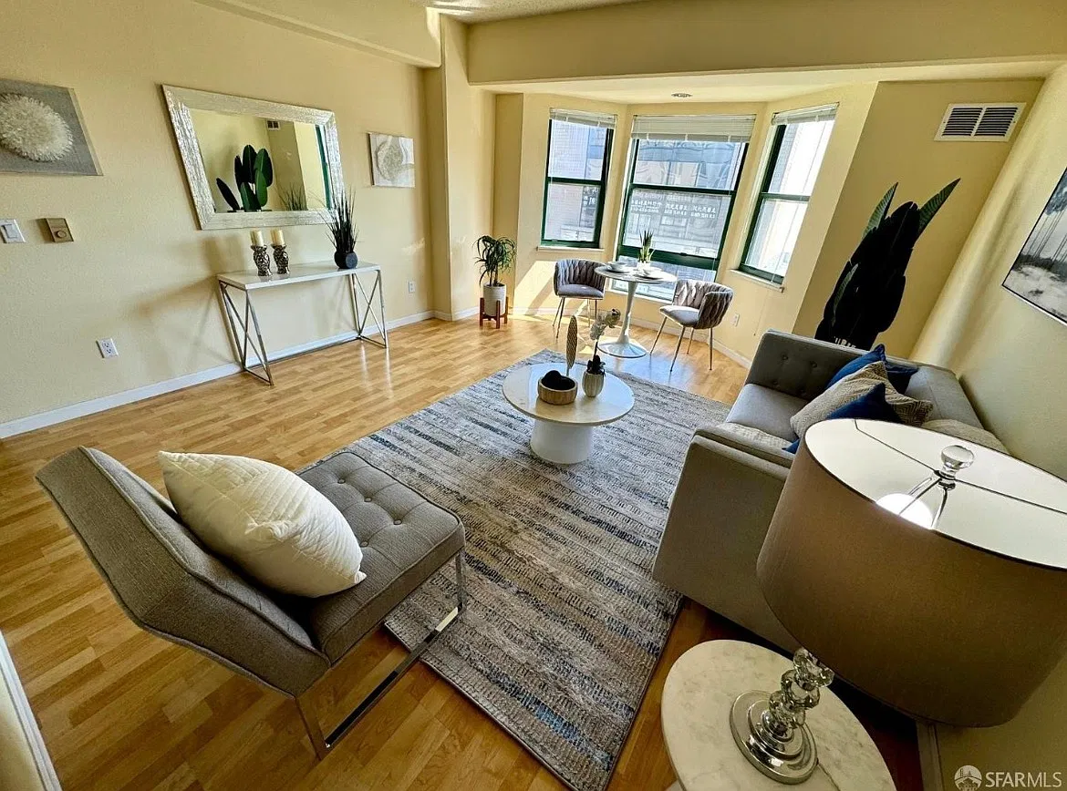1 bed, 612 sqft, $2,300 — Photo 3