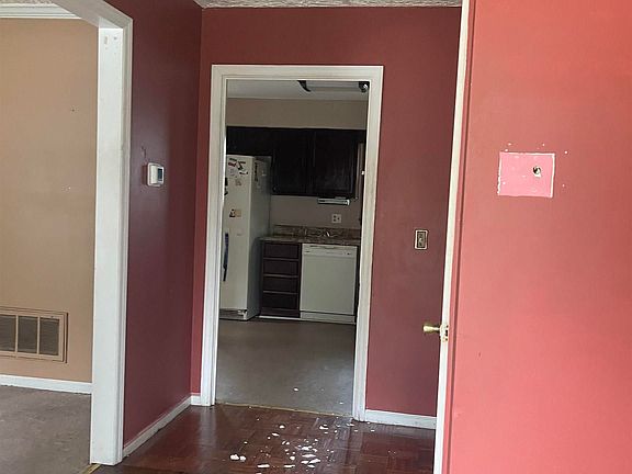 4th image of 340 Thornridge Rd