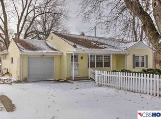 7337 Grover St, Omaha, NE 68124