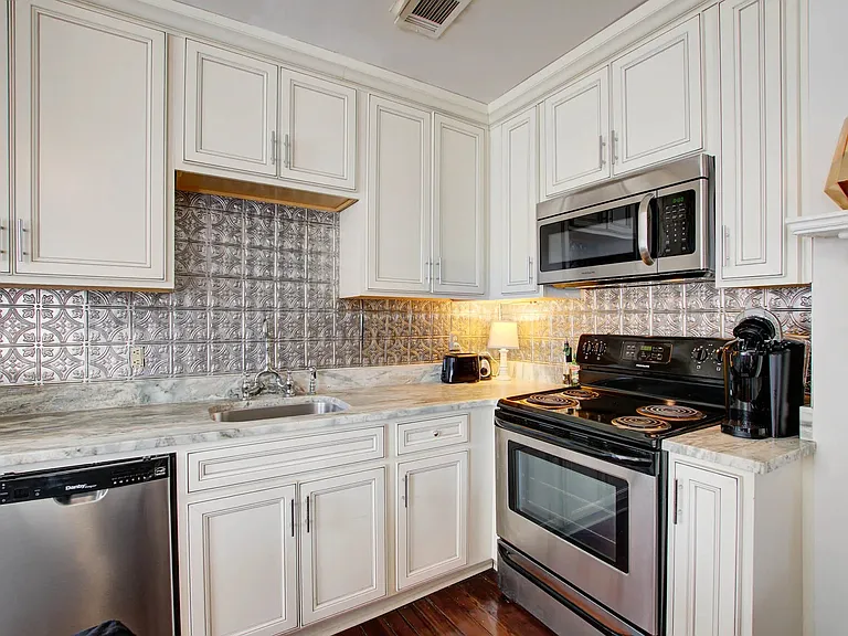 342 King St #B — Photo 14