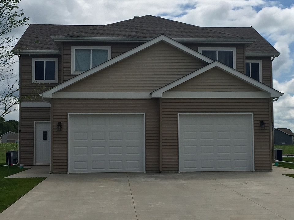 2nd image of 804-806 Commercial Dr