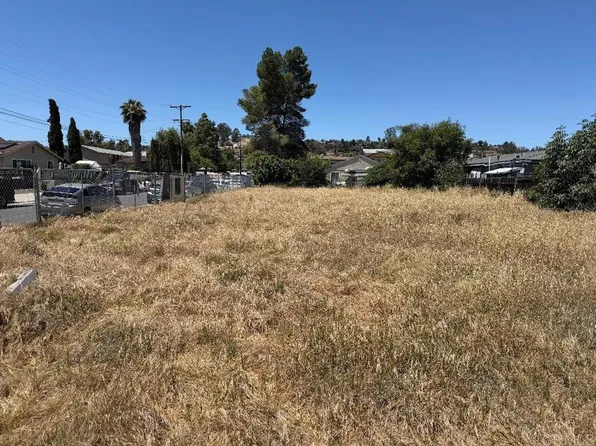 636 S Johnson Ave, El Cajon, CA 92020