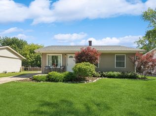 1201 Basin Dr, Lockport, IL 60441