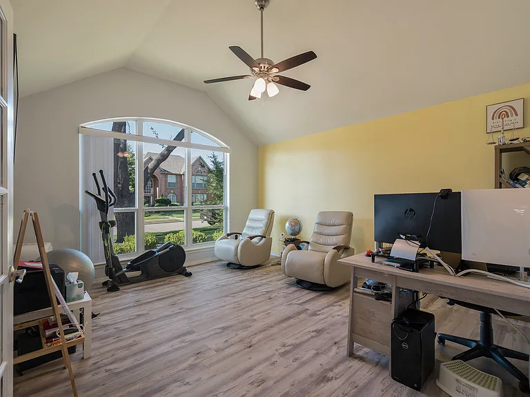 3405 Lauren Way — Photo 11