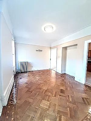 5th image of 3 Essex St #2R