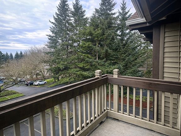 2nd image of 304 10th St #3