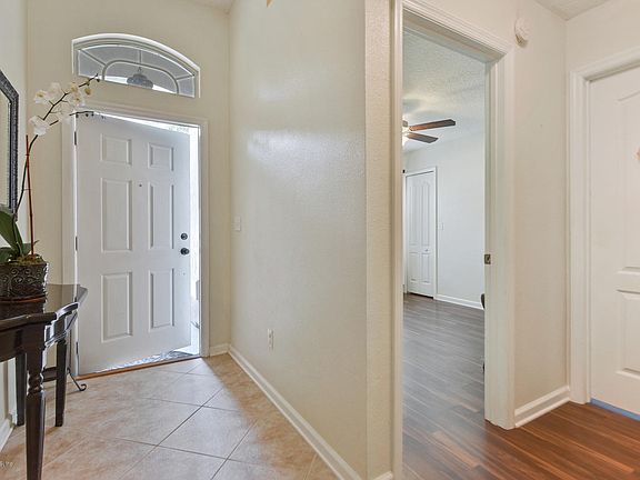 5th image of 13383 Devan Lee Dr E