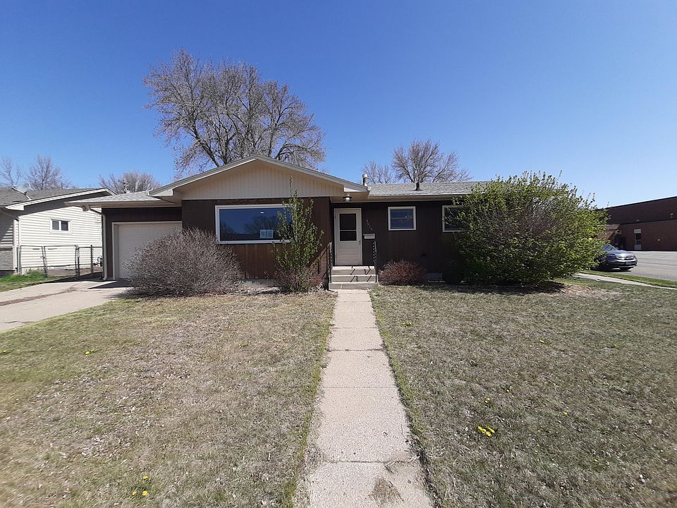 1st image of 3016 E Avenue B